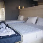 מלון Gold Butik 3*