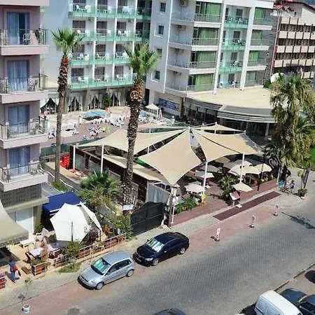 Gold Butik ホテル