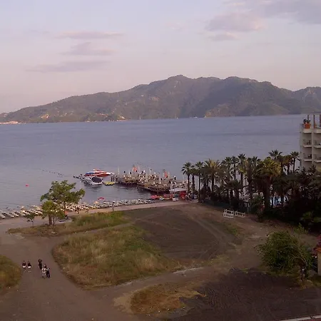 Hotell Gold Butik 3*